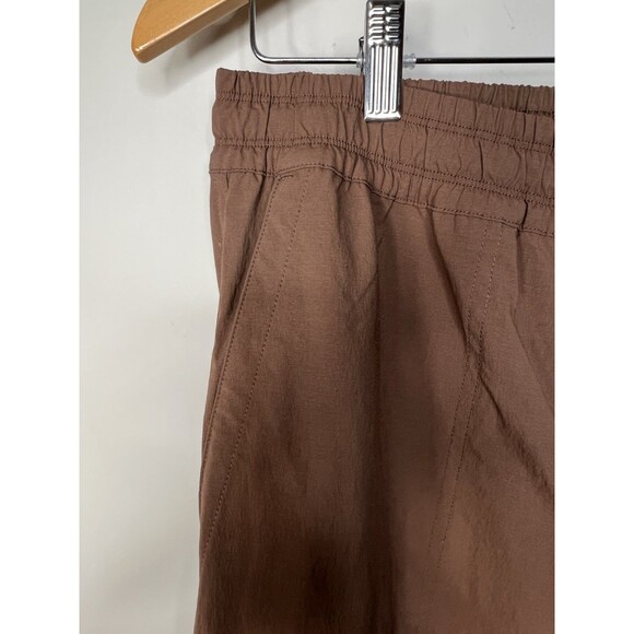 NWT Vuori VW4103 Performance Birch Jogger Pepper Brown Cargo Pants Women's Large - Picture 4 of 11